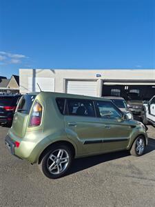 2010 Kia Soul + - Photo 10 - Eugene, OR 97402