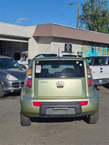 2010 Kia Soul + - Photo 11 - Eugene, OR 97402