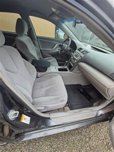 2010 Toyota Camry Hybrid   - Photo 3 - Eugene, OR 97402