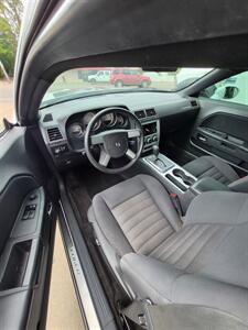 2010 Dodge Challenger SE - Photo 3 - Eugene, OR 97402