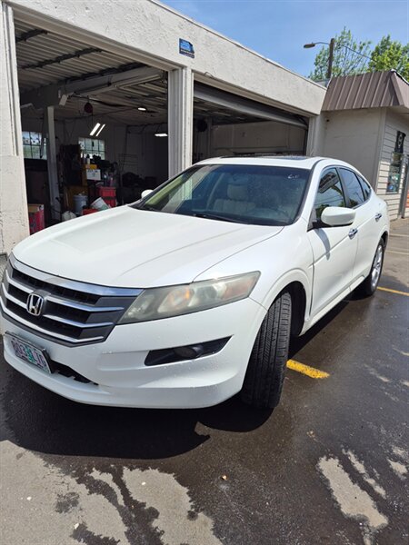 2010 Honda Accord Crosstour EX-L   - Photo 1 - Eugene, OR 97402