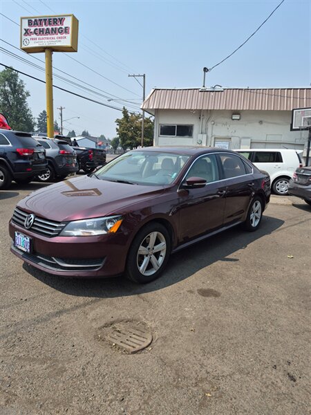 2013 Volkswagen Passat SE  