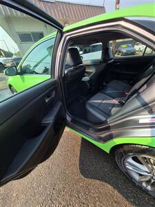 2015 Toyota Camry SE - Photo 5 - Eugene, OR 97402