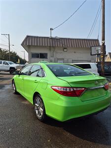 2015 Toyota Camry SE - Photo 8 - Eugene, OR 97402