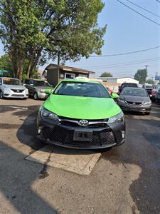 2015 Toyota Camry SE - Photo 2 - Eugene, OR 97402