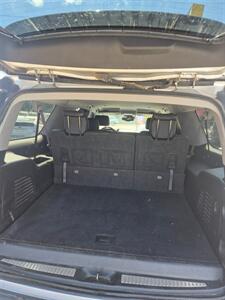 2017 Chevrolet Suburban LT   - Photo 10 - Eugene, OR 97402