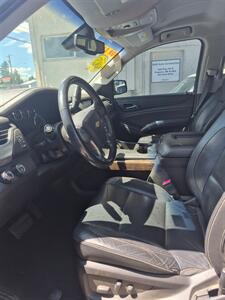 2017 Chevrolet Suburban LT   - Photo 4 - Eugene, OR 97402