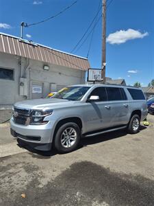 2017 Chevrolet Suburban LT   - Photo 1 - Eugene, OR 97402