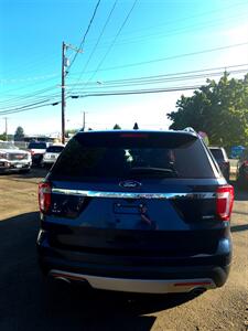2016 Ford Explorer XLT - Photo 11 - Eugene, OR 97402