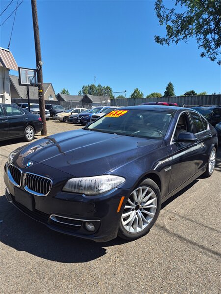 2015 BMW 528i xDrive   - Photo 1 - Eugene, OR 97402