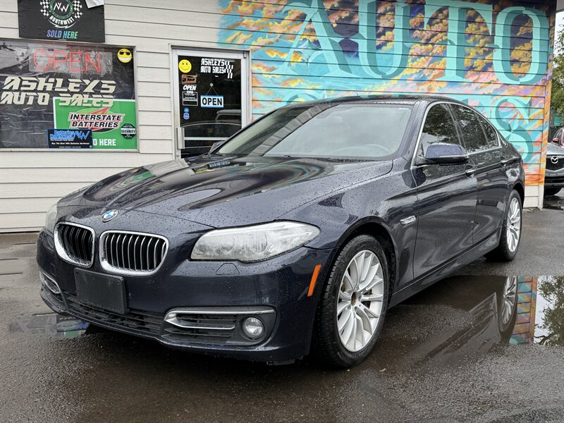 2015 BMW 528i xDrive   - Photo 1 - Eugene, OR 97402