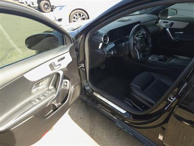 2019 Mercedes-Benz A 220 4MATIC - Photo 3 - Eugene, OR 97402