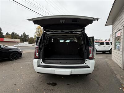2015 GMC Yukon XL Denali - Photo 9 - Eugene, OR 97402