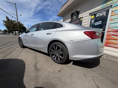 2017 Chevrolet Malibu LT   - Photo 3 - Eugene, OR 97402