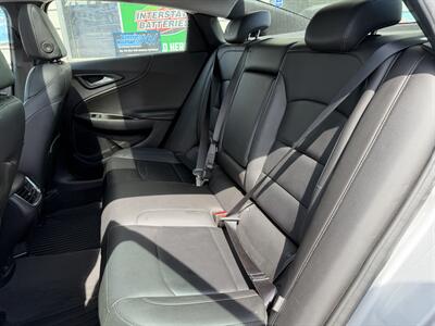 2017 Chevrolet Malibu LT   - Photo 16 - Eugene, OR 97402