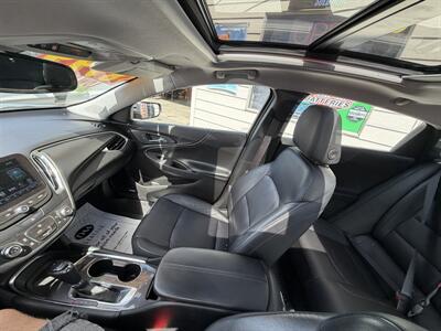 2017 Chevrolet Malibu LT   - Photo 15 - Eugene, OR 97402