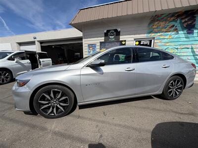 2017 Chevrolet Malibu LT   - Photo 2 - Eugene, OR 97402