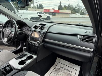 2013 Toyota Camry L   - Photo 10 - Eugene, OR 97402