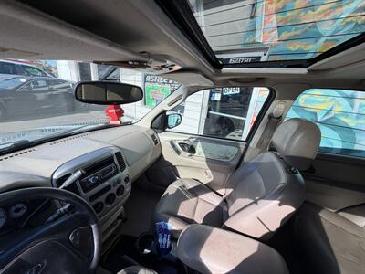 2004 Ford Escape Limited - Photo 11 - Eugene, OR 97402