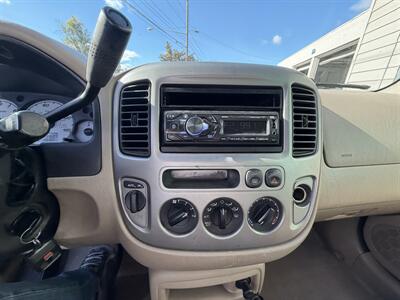 2004 Ford Escape Limited - Photo 19 - Eugene, OR 97402