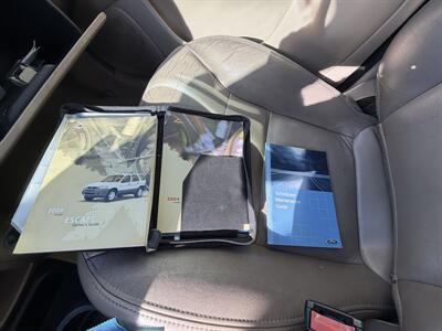 2004 Ford Escape Limited - Photo 17 - Eugene, OR 97402