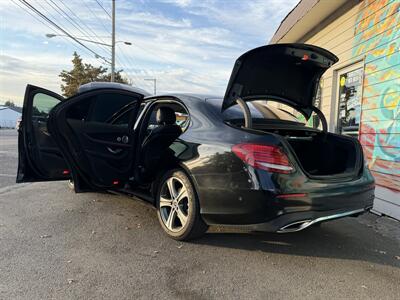 2018 Mercedes-Benz E 300 4MATIC - Photo 8 - Eugene, OR 97402