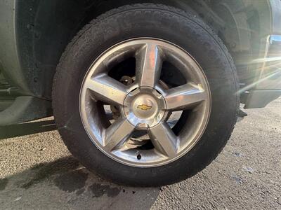 2003 Chevrolet Tahoe LT - Photo 23 - Eugene, OR 97402