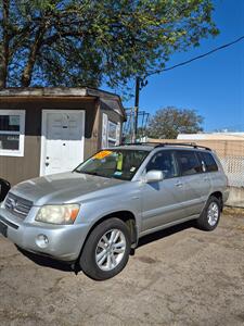2006 Toyota Highlander Hybrid   - Photo 1 - Eugene, OR 97402