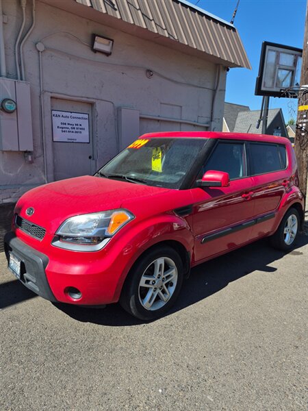 2011 Kia Soul +   - Photo 1 - Eugene, OR 97402
