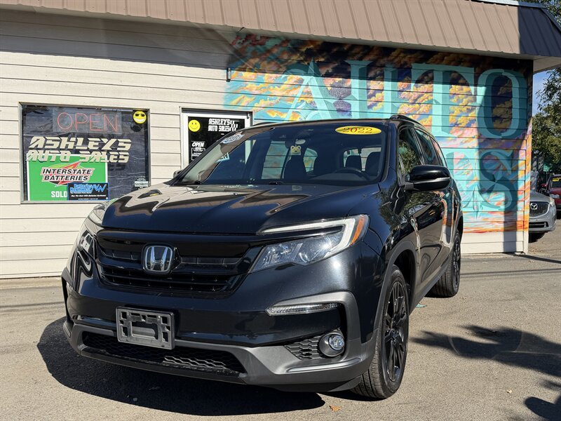 2022 Honda Pilot SE  