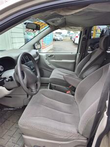 2005 Dodge Grand Caravan SE   - Photo 3 - Eugene, OR 97402