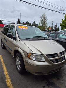 2005 Dodge Grand Caravan SE   - Photo 1 - Eugene, OR 97402