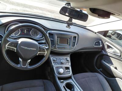 2015 Chrysler 200 Limited   - Photo 3 - Eugene, OR 97402