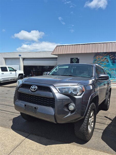 2015 Toyota 4Runner SR5   - Photo 1 - Eugene, OR 97402