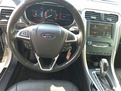 2013 Ford Fusion Energi SE - Photo 4 - Eugene, OR 97402