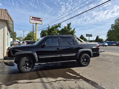 2005 Chevrolet Avalanche 1500 LS 4dr 1500 LS  Z71 - Photo 2 - Eugene, OR 97402