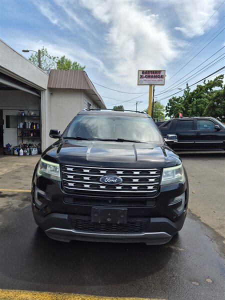 2016 Ford Explorer Limited   - Photo 1 - Eugene, OR 97402