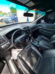 2016 Ford Explorer Limited   - Photo 2 - Eugene, OR 97402
