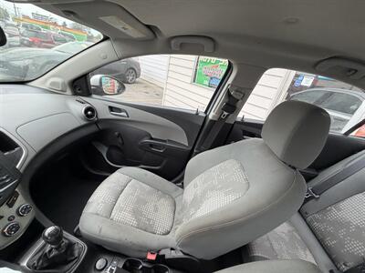 2014 Chevrolet Sonic LS Manual - Photo 12 - Eugene, OR 97402