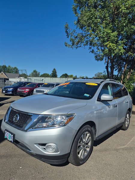 2013 Nissan Pathfinder S   - Photo 1 - Eugene, OR 97402