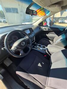 2013 Nissan Pathfinder S - Photo 4 - Eugene, OR 97402