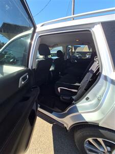 2013 Nissan Pathfinder S - Photo 6 - Eugene, OR 97402