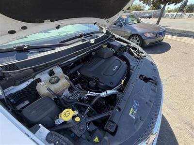 2017 Chrysler Pacifica Limited - Photo 17 - Eugene, OR 97402