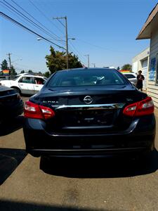 2017 Nissan Altima 2.5 - Photo 7 - Eugene, OR 97402
