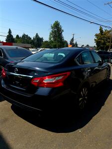 2017 Nissan Altima 2.5 - Photo 8 - Eugene, OR 97402