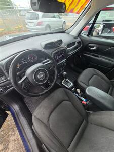 2018 Jeep Renegade Latitude   - Photo 2 - Eugene, OR 97402