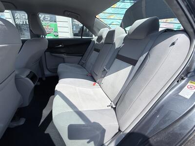 2012 Toyota Camry LE - Photo 14 - Eugene, OR 97402