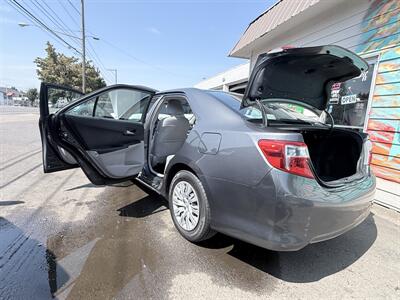 2012 Toyota Camry LE - Photo 6 - Eugene, OR 97402