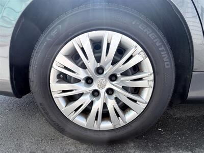 2012 Toyota Camry LE - Photo 15 - Eugene, OR 97402