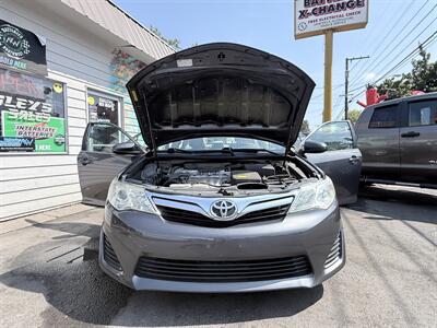 2012 Toyota Camry LE - Photo 5 - Eugene, OR 97402